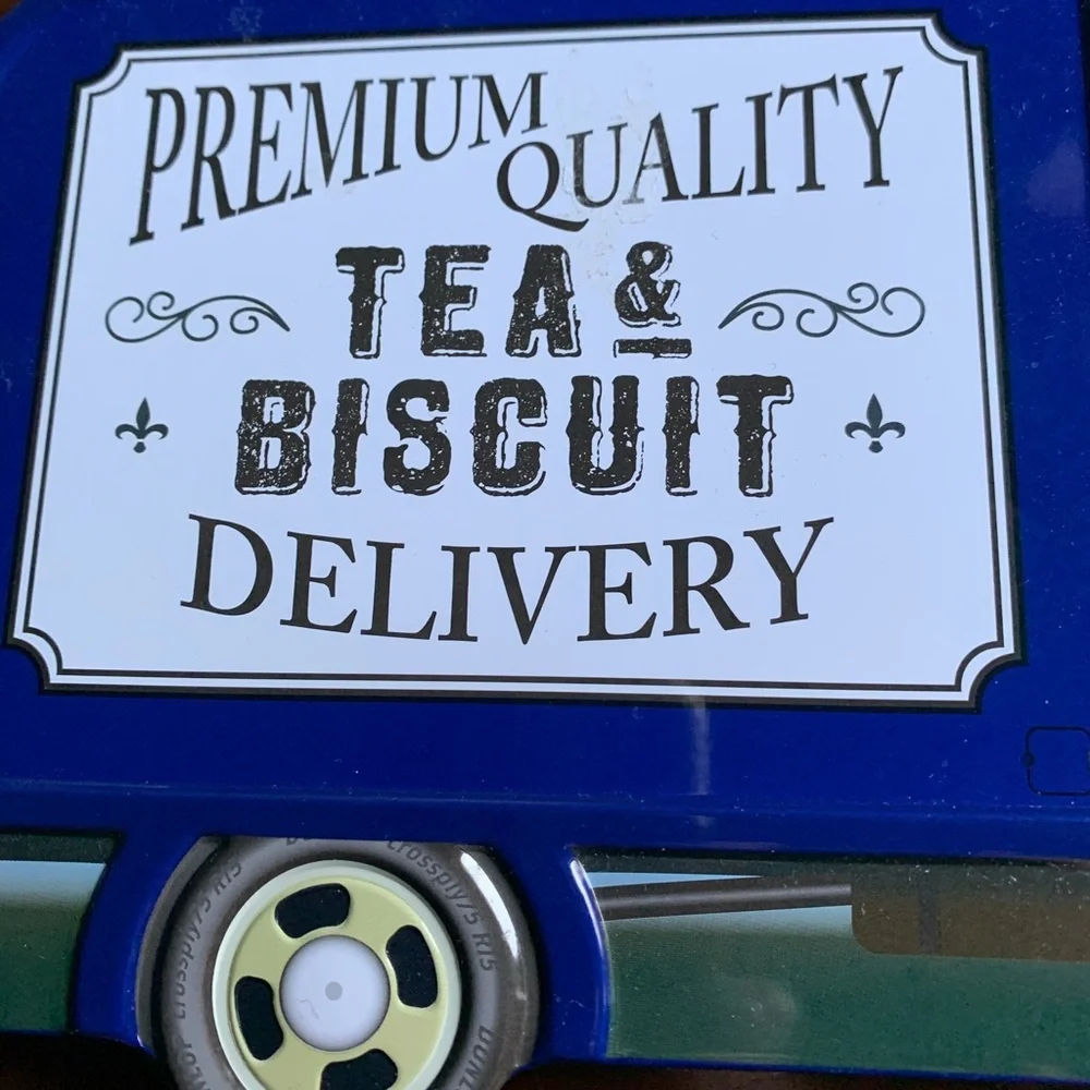 British Bus Metal Gift Tin with Lid - Picture 5 of 7